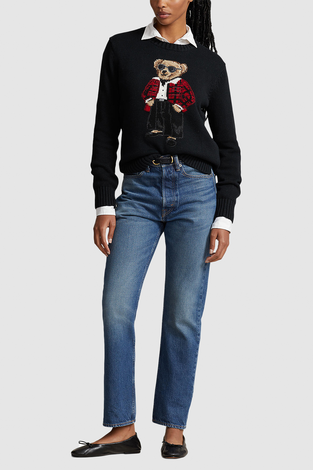 תמונת כל הלוק של סריג מכותנה עם דובי